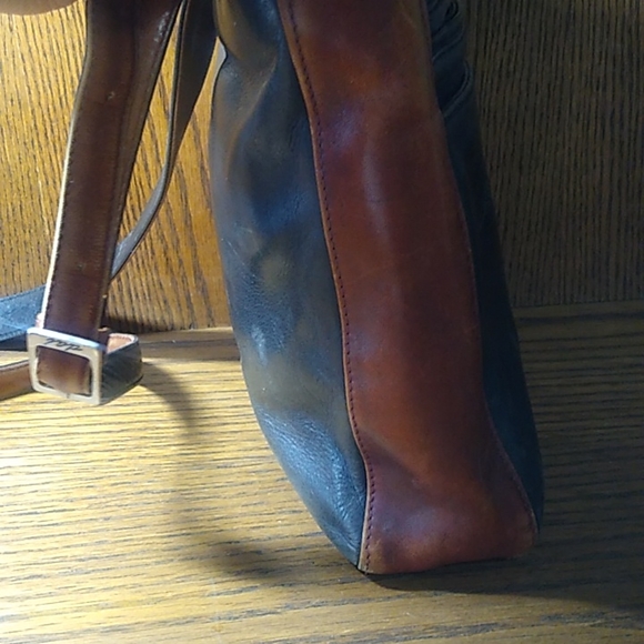 Derek Alexander Two-Toned Purse - Picture 2 of 6